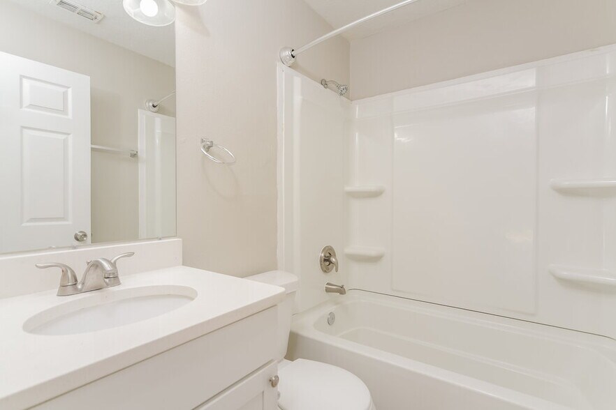 Building Photo - 307 Mormanno Way