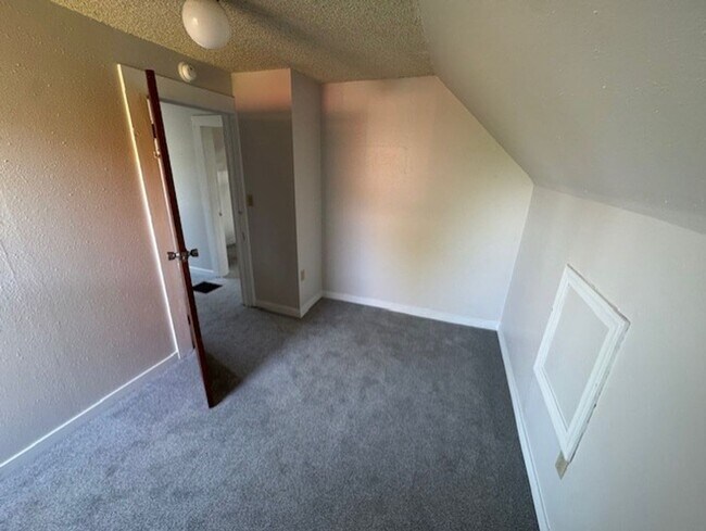 Building Photo - 3-Bedroom Home in the Sunnyland neighborho...