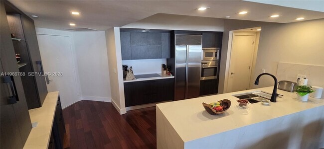 Building Photo - 400 Alton Rd