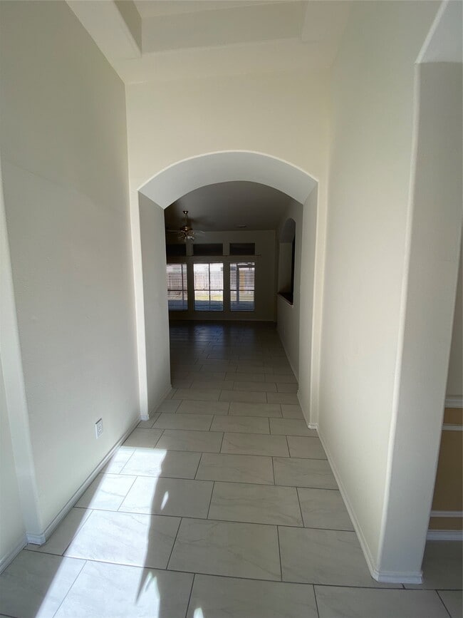 Building Photo - 17702 Forest Haven Trail