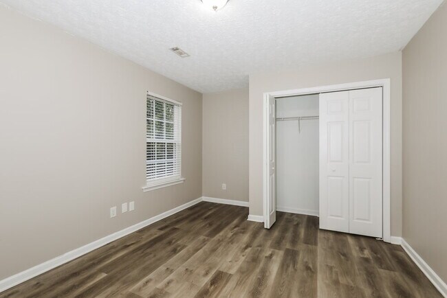 Building Photo - 145 Prescott Ct