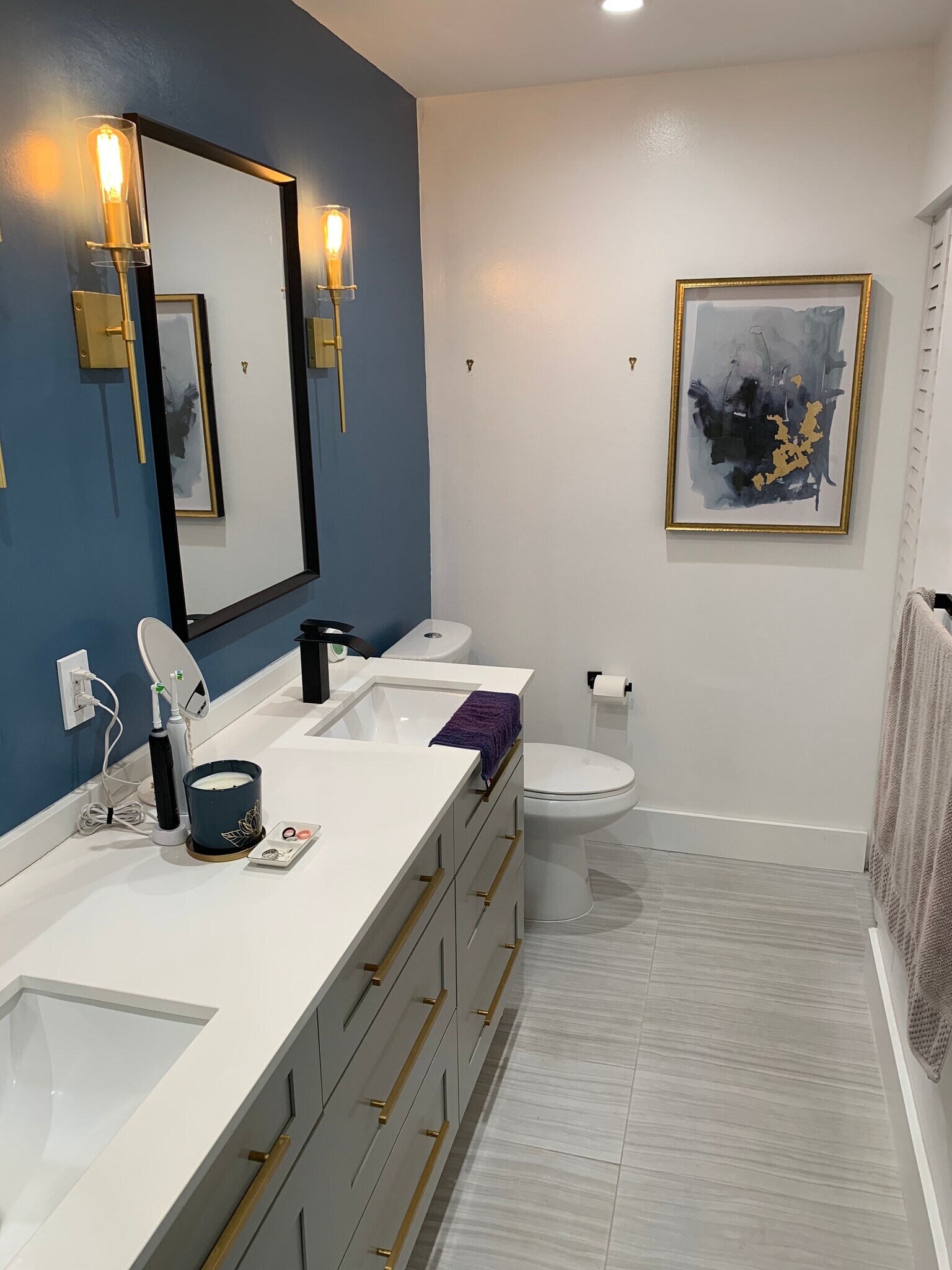 Building Photo - 223 SW 120th Ave