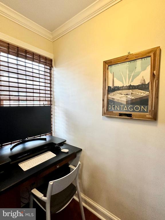 Building Photo - 718 S Washington St