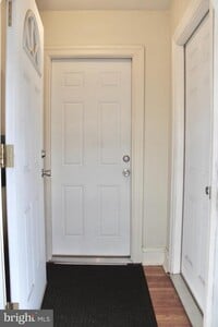 Building Photo - 7241 Cottage St