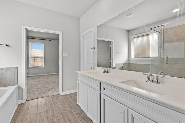 Building Photo - 10220 Goose Creek Ln