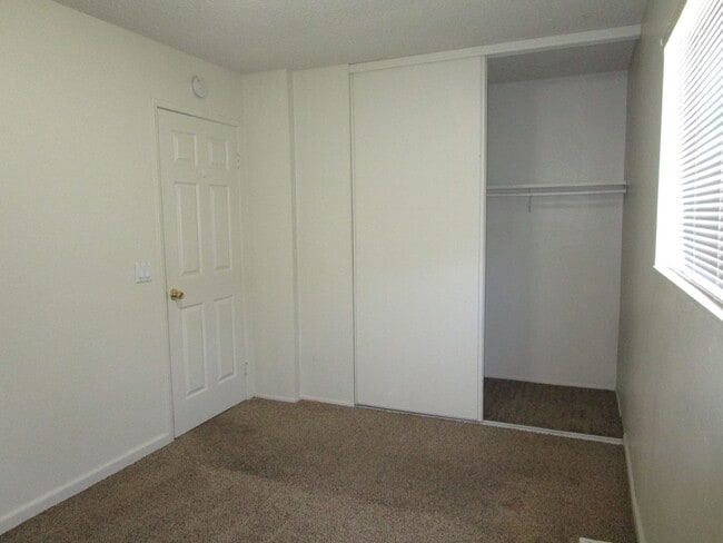 Building Photo - 53 El Basset Ct