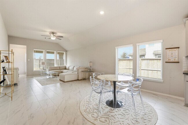 Building Photo - 10526 Cabot Trl