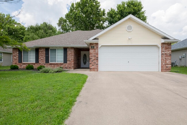 Primary Photo - 901 Norman Dr