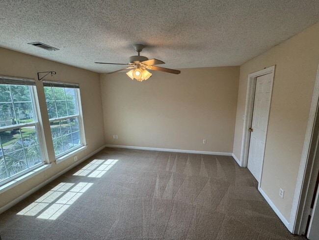 Building Photo - 100 Kensington Blvd