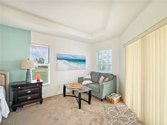 Building Photo - 1325 NE 5th Pl