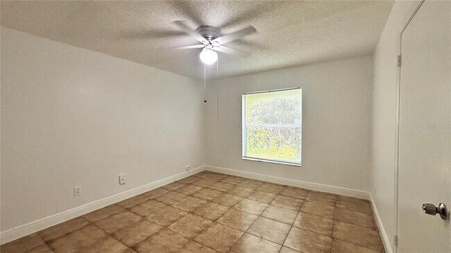 Building Photo - 13903 Timberland Dr
