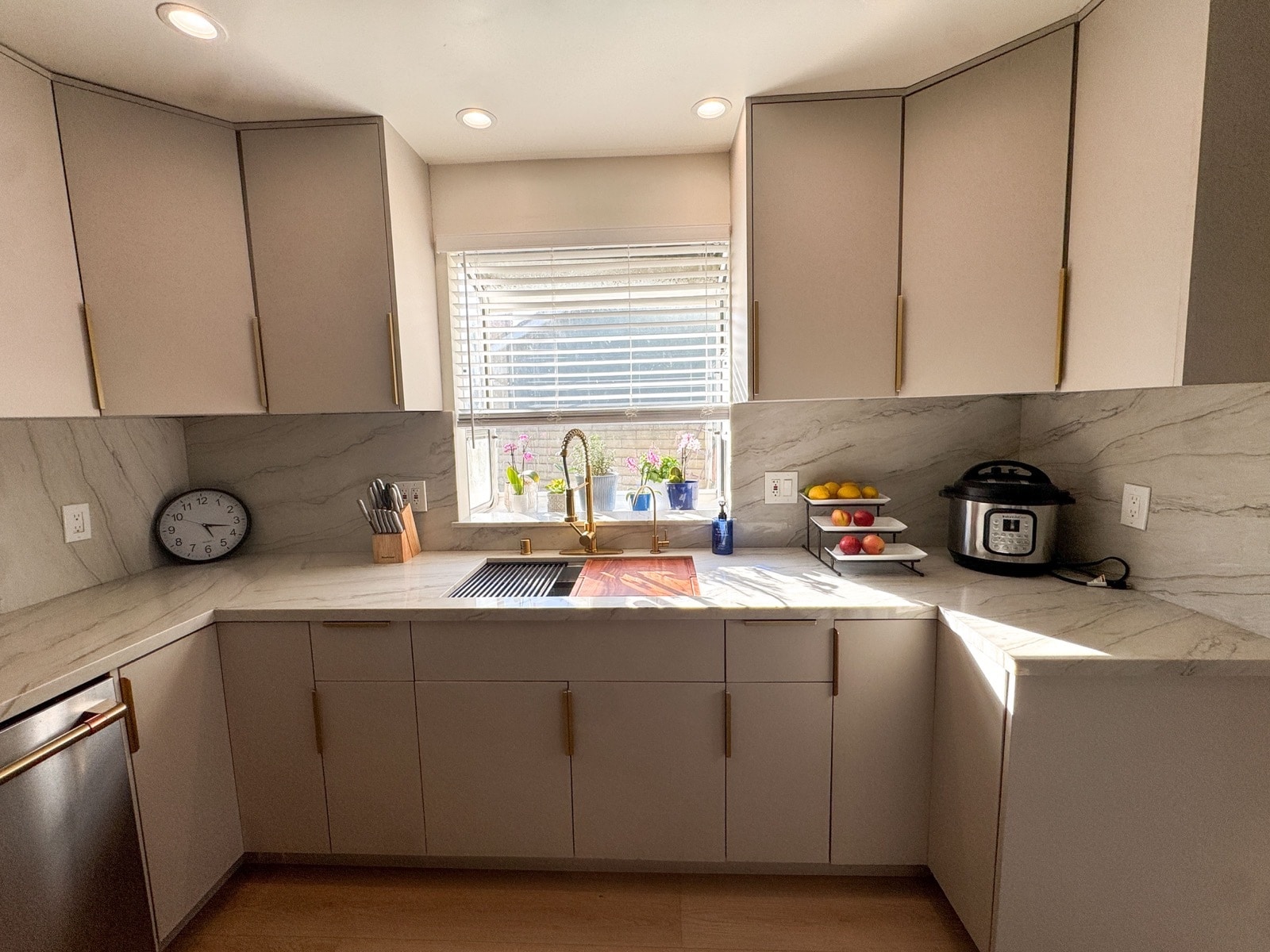 Building Photo - 2926 W 227th St