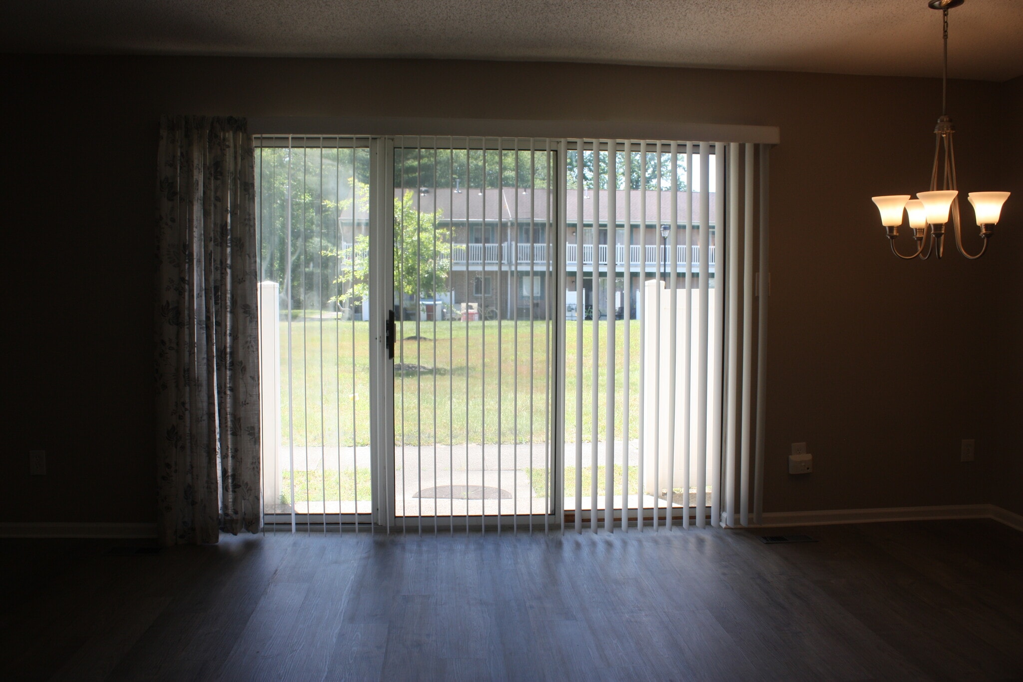 Back door slider and yard - 220 Park Ave