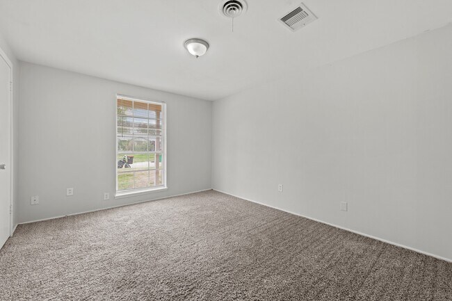 Building Photo - 408 Grantham Rd