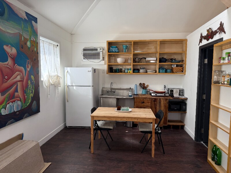 Building Photo - 3060 Marmil Ave