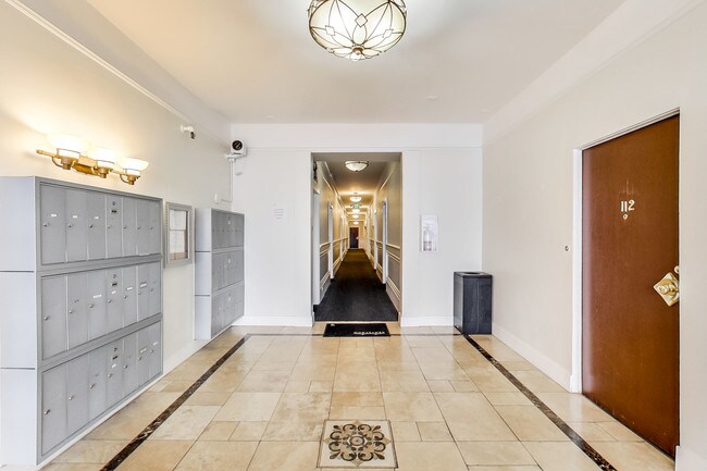 Floorplan - 947 Bush