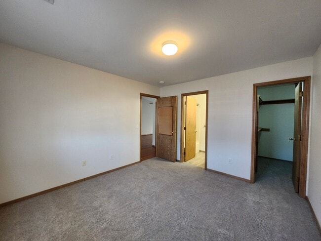 Building Photo - Beautiful Pasco Home w/Peaceful Backyard