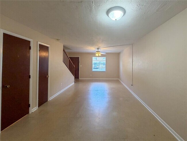 Building Photo - 5620 NW 23rd Terrace