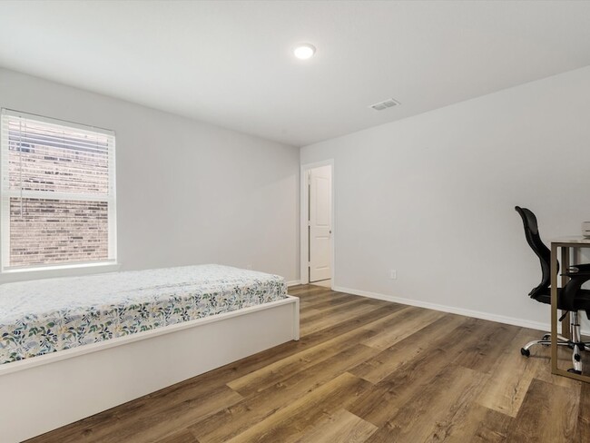 Building Photo - 3626 Doramus Dr