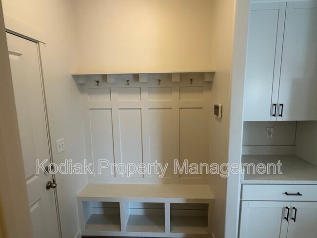 Building Photo - 1028 E Bigelow Ave