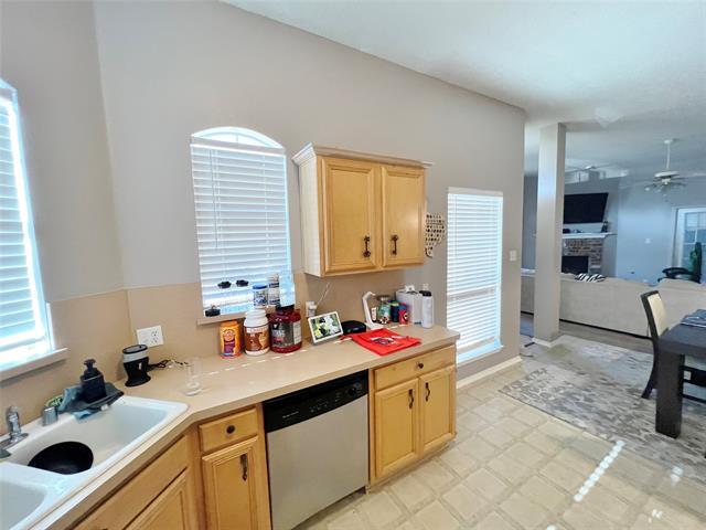 Building Photo - 112 Walnut Ln