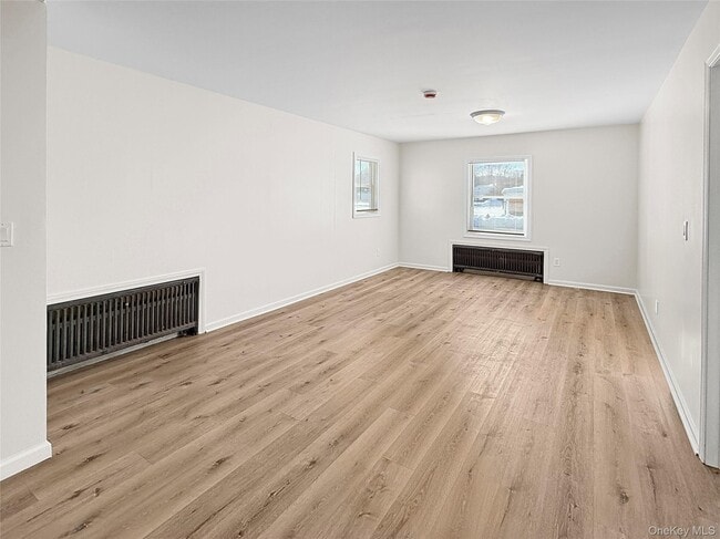 Building Photo - 4332 Albany Post Rd