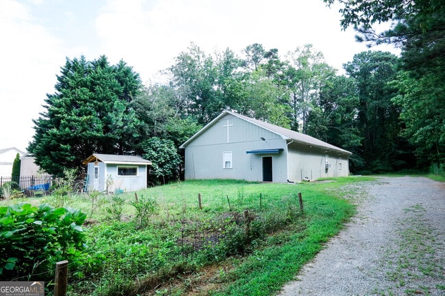 Building Photo - 2765 Collins Hill Rd