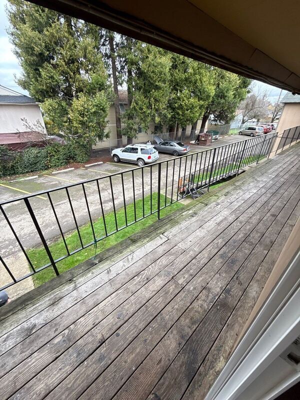 Building Photo - 3919 Iberis St NE