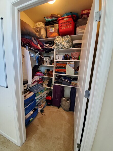 guest bedroom closet - 737 Strassle Way