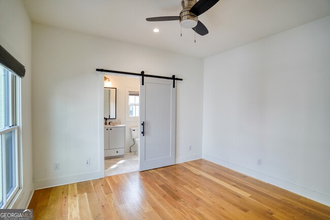 Building Photo - 157 Ravenhurst Ln