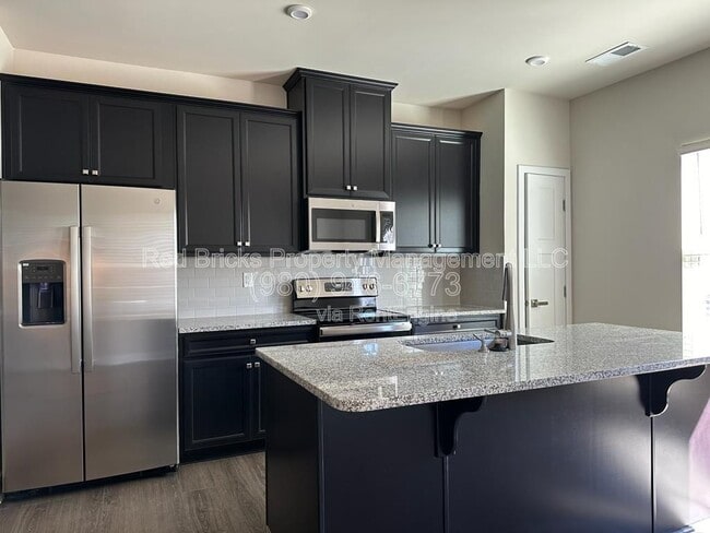 Building Photo - 1728 Aspire St