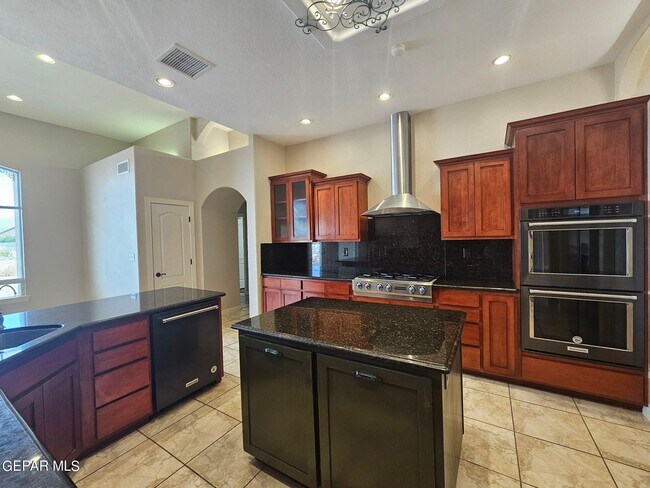 Building Photo - 6713 Capitan Ridge