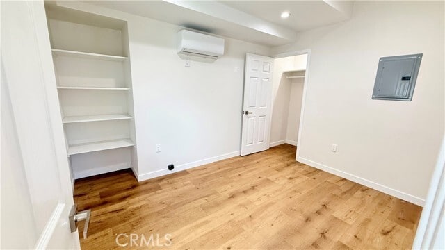 Building Photo - 18812 Vintage St