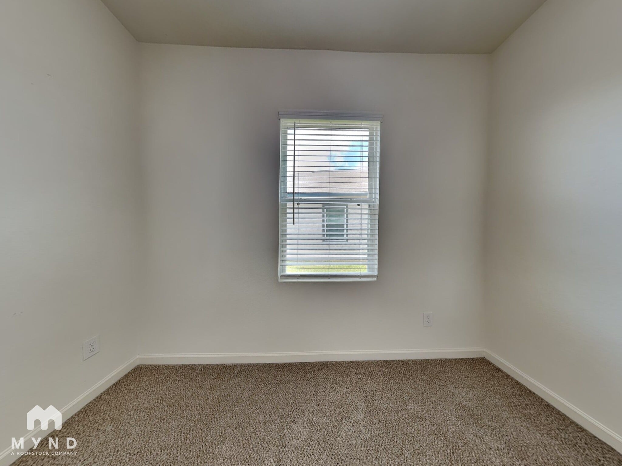 Building Photo - 1056 Banyon Tree Ln