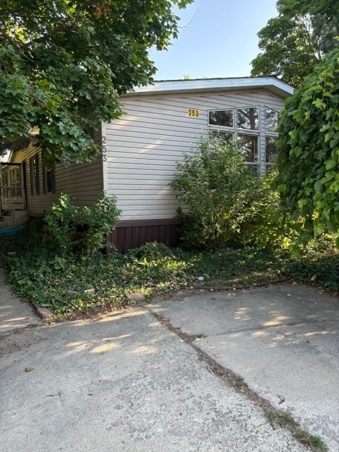 Building Photo - 253 Jacqualyn Dr