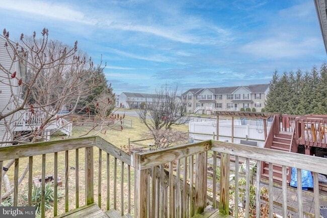 Building Photo - 407 Champs Ln