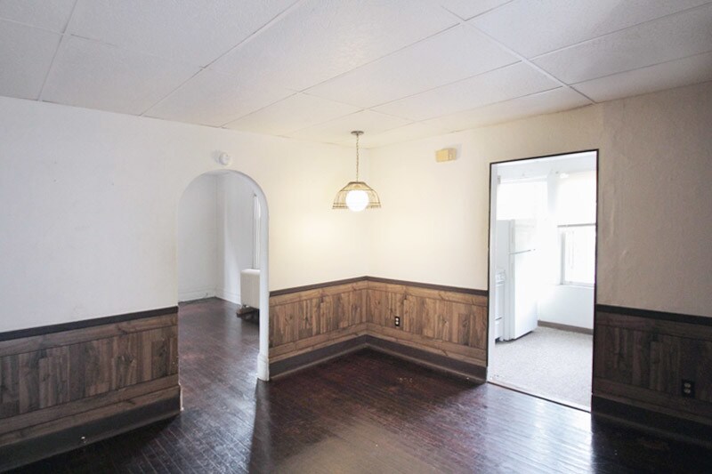 Building Photo - 317 Franklin Ave