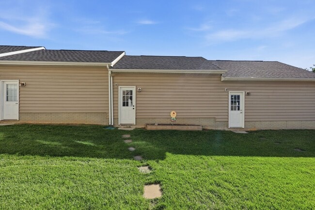 Building Photo - 7833 Wormans Mill Rd