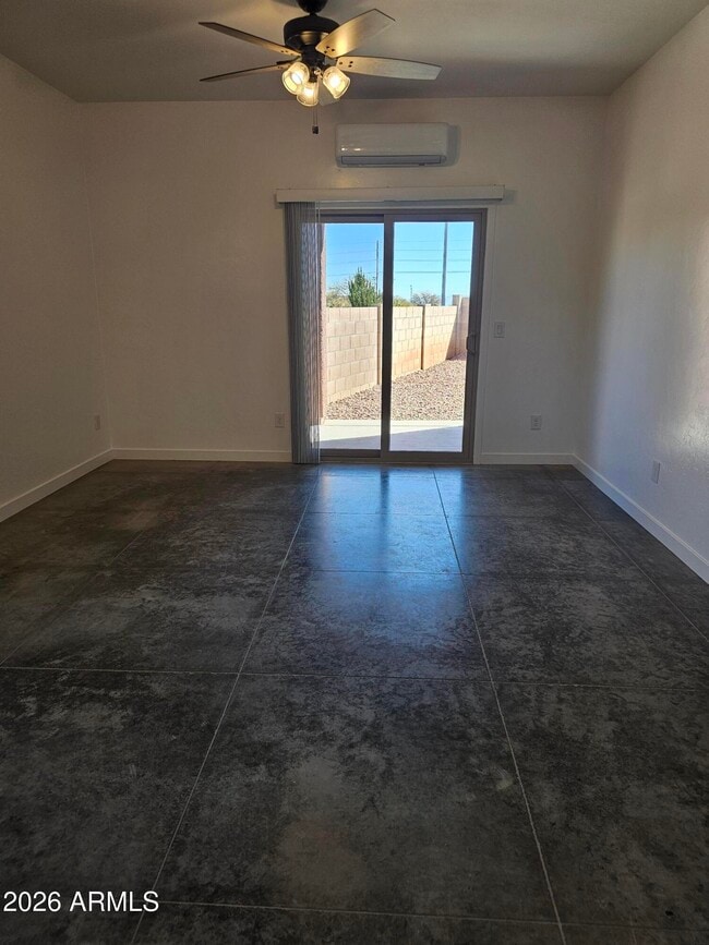 Building Photo - 2206 Las Brisas Way