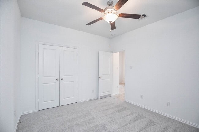 Building Photo - 8726 Fairbrook Dr