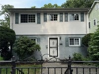 Building Photo - 415 Warwick Ave