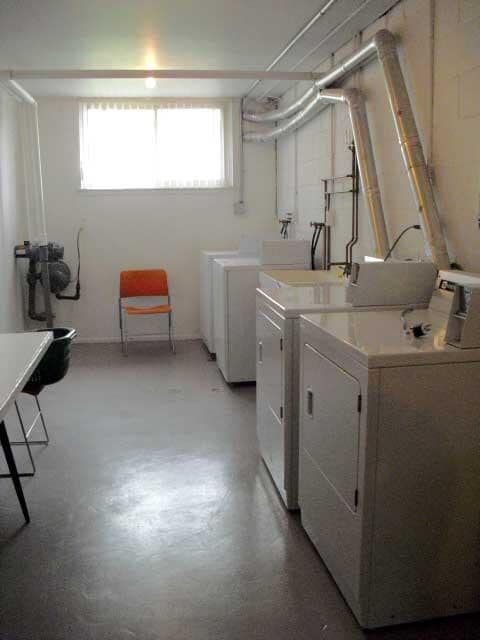 Building Photo - 2319 Packard St