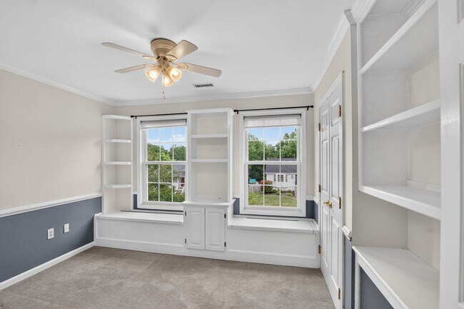 Building Photo - Beautiful 4BR Colonial in Devon Green | Prime North Stafford Location
