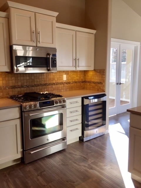 Building Photo - 4742 SW Volcano Ave