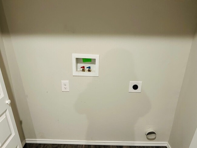 Building Photo - 11804 Krew Wy