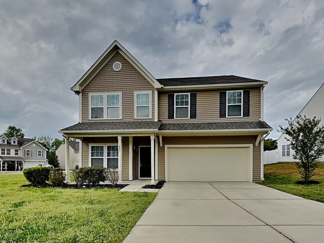 Primary Photo - Spacious 4-Bedroom Home in Crystal Lakes ?...