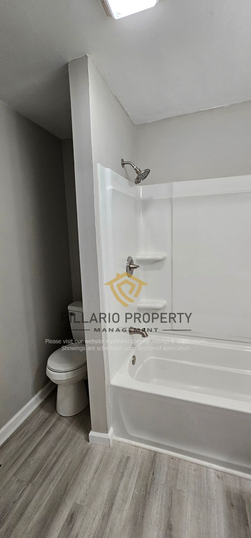 Building Photo - 2804-2806 Raible Ave.