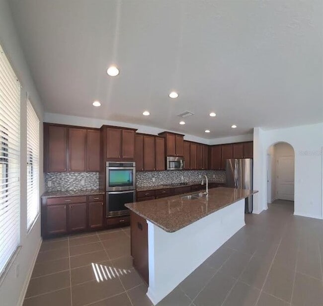 Building Photo - 1052 Ketzal Dr