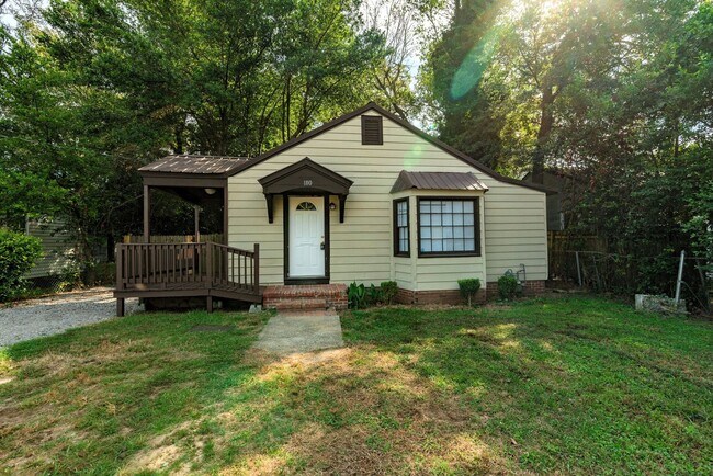 Building Photo - $1,200 - 3 bed/2 bath house for rent in Midtown Augusta, with fenced back yard