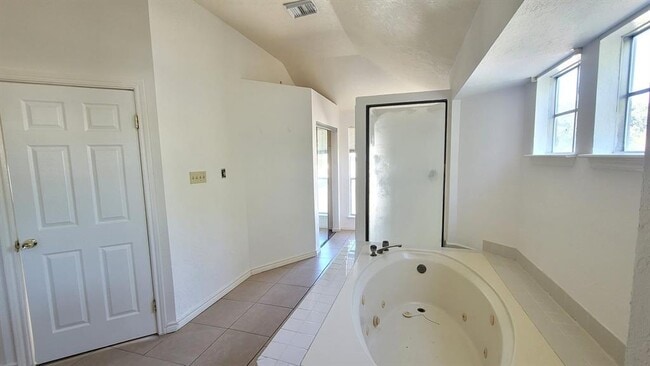 Building Photo - 3314 Ashford Park Dr